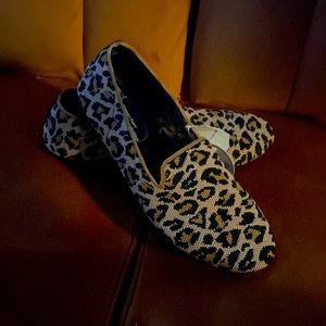 NWT Memory foam Leopard ballet flats